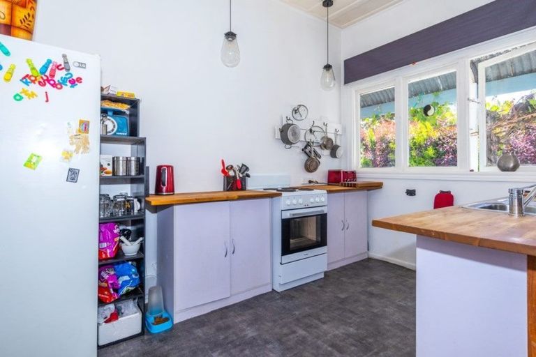 Photo of property in 3 Fergusson Street, Geraldine, 7930