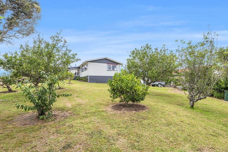 Photo of property in 57 View Road, Hikurangi, 0114