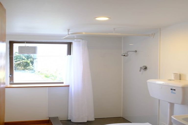 Photo of property in 4/13 May Street, Hamilton East, Hamilton, 3216