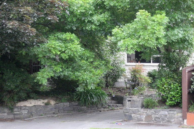 Photo of property in 38 Highland Place, Avonhead, Christchurch, 8042