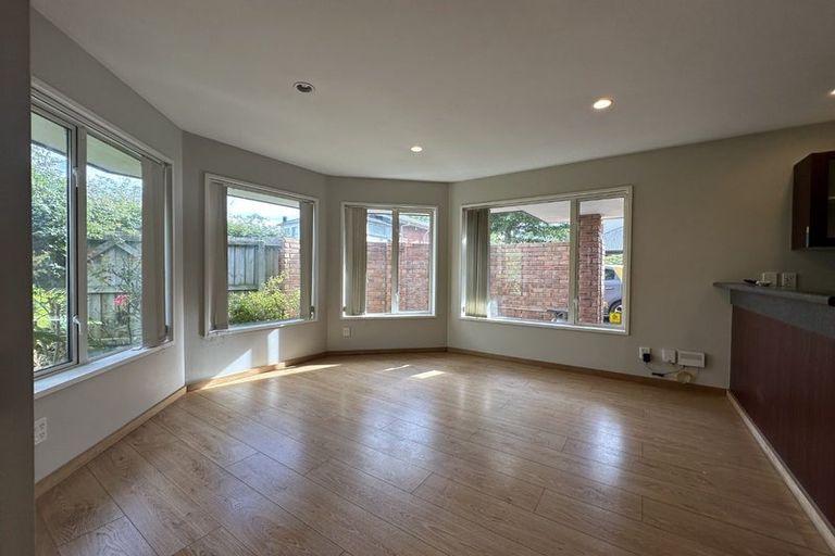 Photo of property in 7a Westburn Terrace, Burnside, Christchurch, 8041