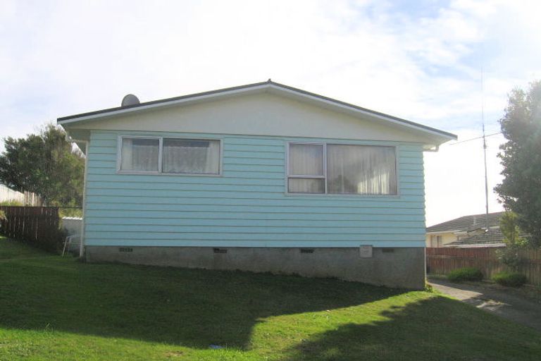 Photo of property in 6c Quinn Grove, Ranui, Porirua, 5024
