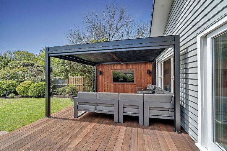 Photo of property in 28 Wairakei Road, Strowan, Christchurch, 8052