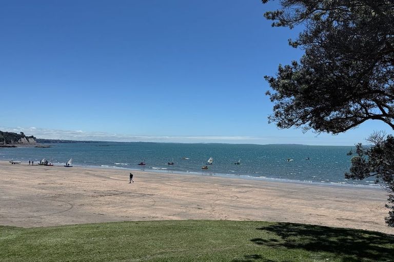 Photo of property in 2 Nga Tutu Place, Belmont, Auckland, 0622