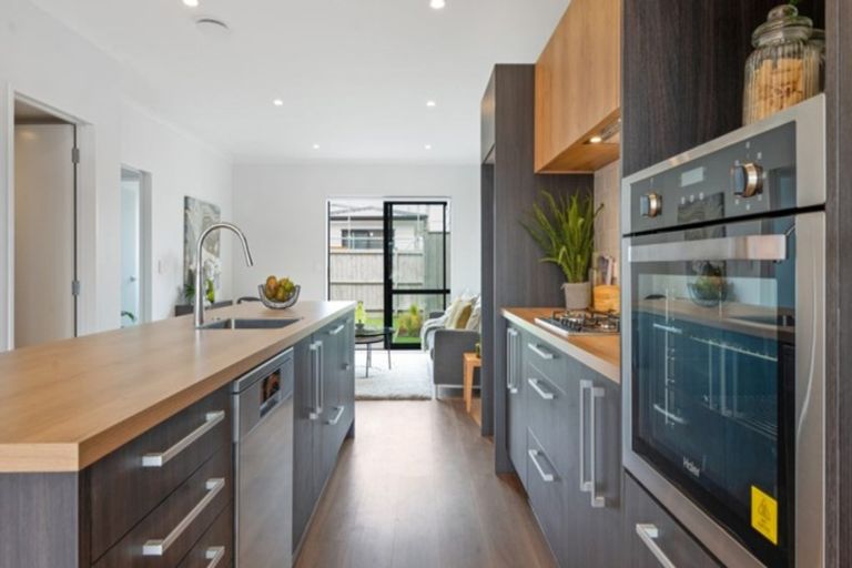 Photo of property in 5a Orford Lane, Takanini, 2112