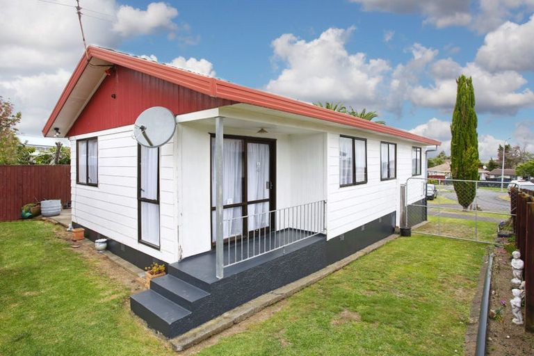 Photo of property in 3/4 Martha Lane, Weymouth, Auckland, 2103