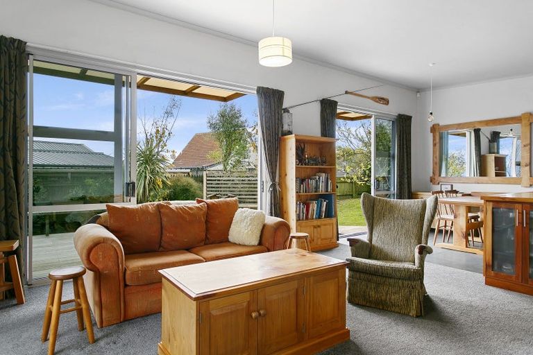 Photo of property in 18 Brompton Close, Richmond Heights, Taupo, 3330