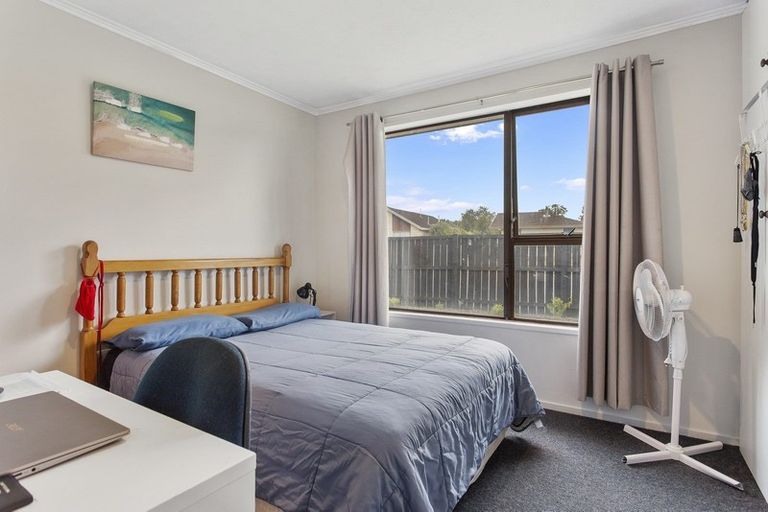Photo of property in 257 Queenspark Drive, Parklands, Christchurch, 8083