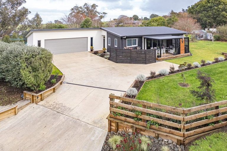 Photo of property in 3a Pickwick Road, Otamatea, Whanganui, 4571