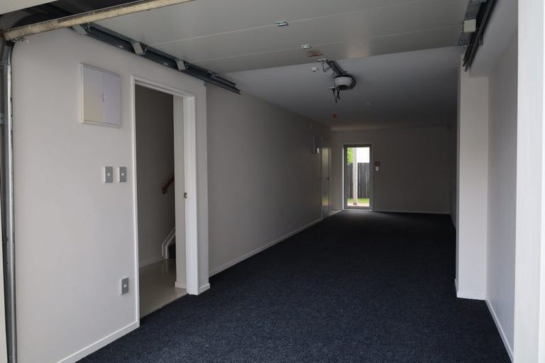 Photo of property in 60 Niu Lane, Te Atatu South, Auckland, 0610