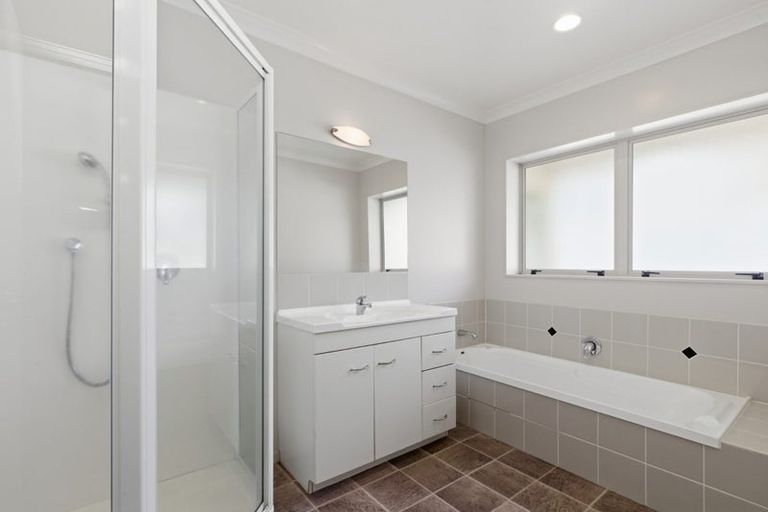 Photo of property in 24 Kanuka Place, Pyes Pa, Tauranga, 3112