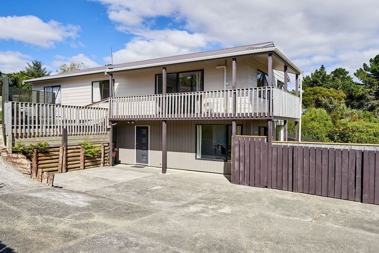 Photo of property in 22 Staysail Place, Whitby, Porirua, 5024