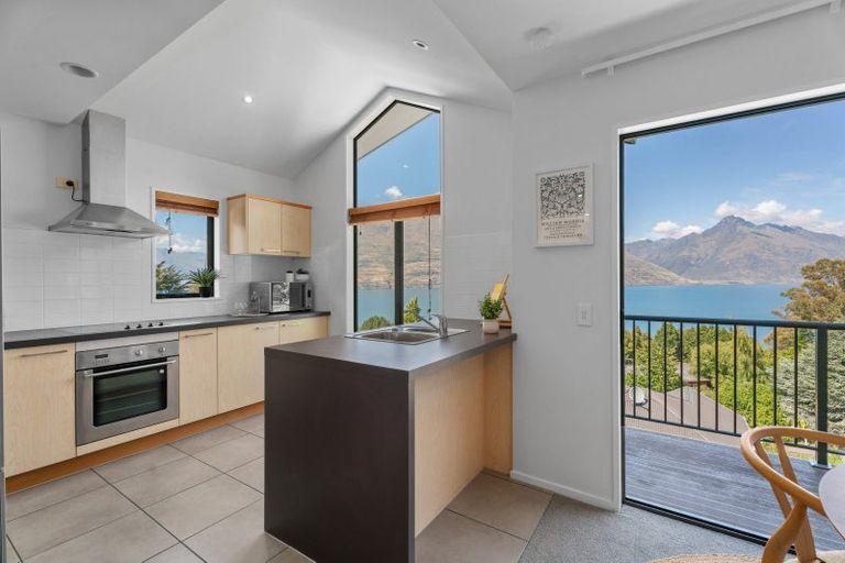 Photo of property in Arno Apartment, 6/8 Mckerrow Place, Sunshine Bay, Queenstown, 9300