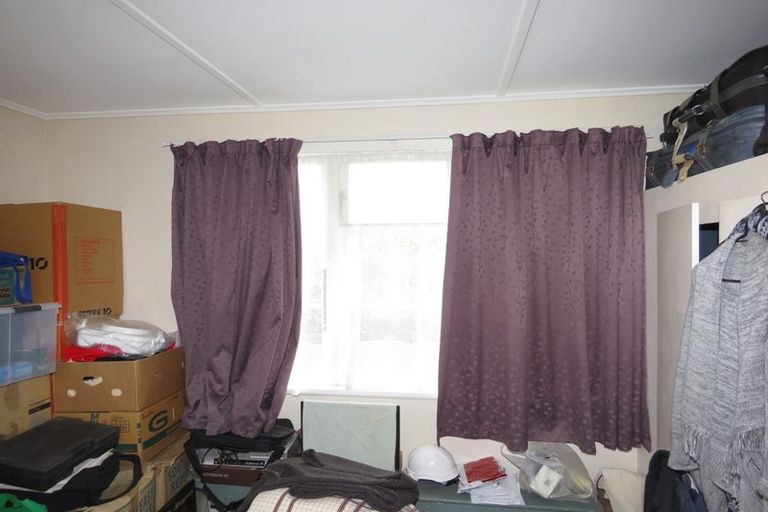 Photo of property in 66 Domett Street, Westport, 7825