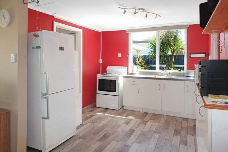 Photo of property in 41 Edinburgh Terrace, Foxton Beach, Foxton, 4815