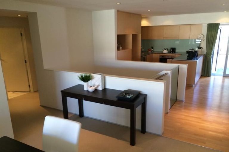 Photo of property in Sanctum Apartment, 10 Ebor Street, Te Aro, Wellington, 6011