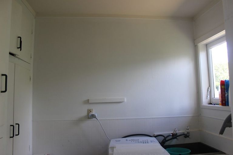 Photo of property in 1/2 Tiri Tiri Road, Birkdale, Auckland, 0626