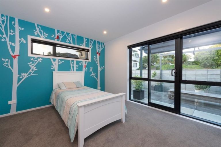 Photo of property in 45b Hyde Road, Rothesay Bay, Auckland, 0630