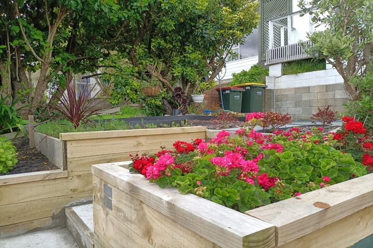 Photo of property in 18a Kingsley Street, Stokes Valley, Lower Hutt, 5019