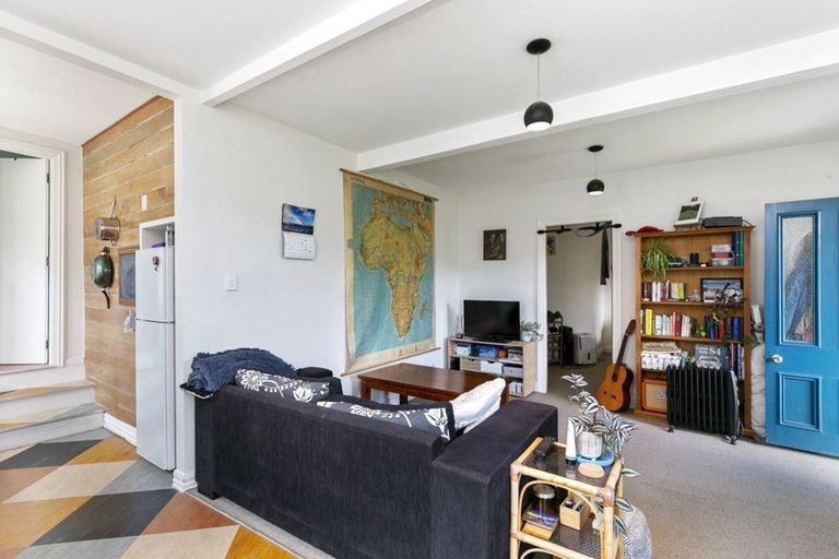 Photo of property in 205 Melbourne Road, Island Bay, Wellington, 6023