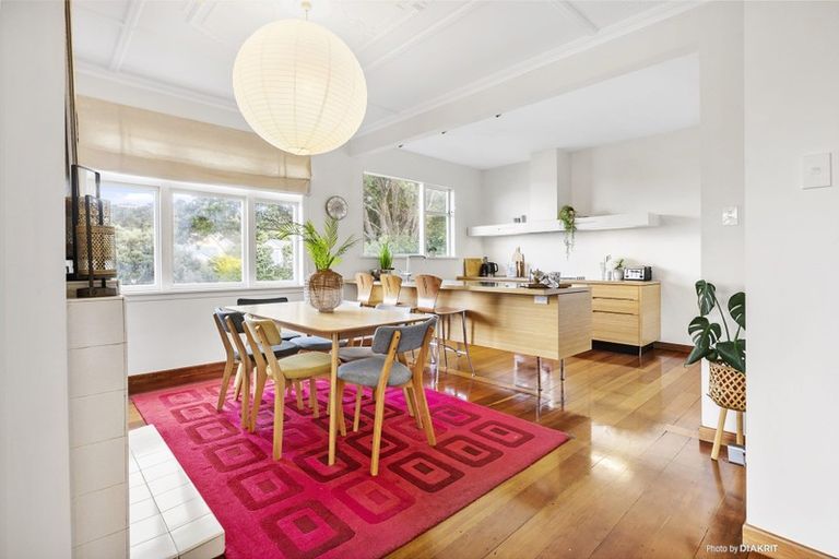 Photo of property in 7 Knoll Street, Island Bay, Wellington, 6023