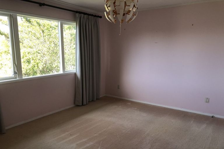 Photo of property in 51 Wyoming Avenue, Murrays Bay, Auckland, 0630