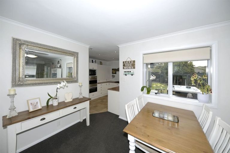 Photo of property in 18 Mooray Avenue, Bishopdale, Christchurch, 8053