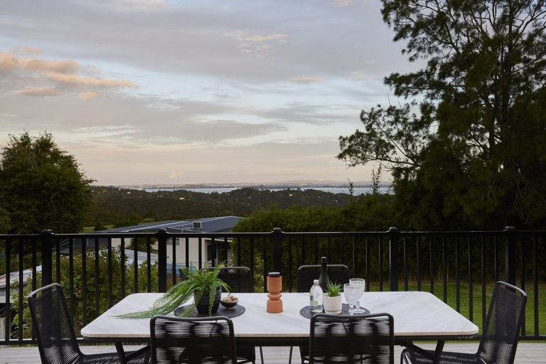 Photo of property in 436 Huia Road, Laingholm, Auckland, 0604