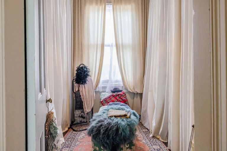 Photo of property in 1 Mclean Street, Woodville, 4920