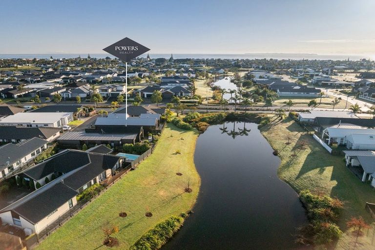 Photo of property in 70b The Boulevard, Papamoa Beach, Papamoa, 3118