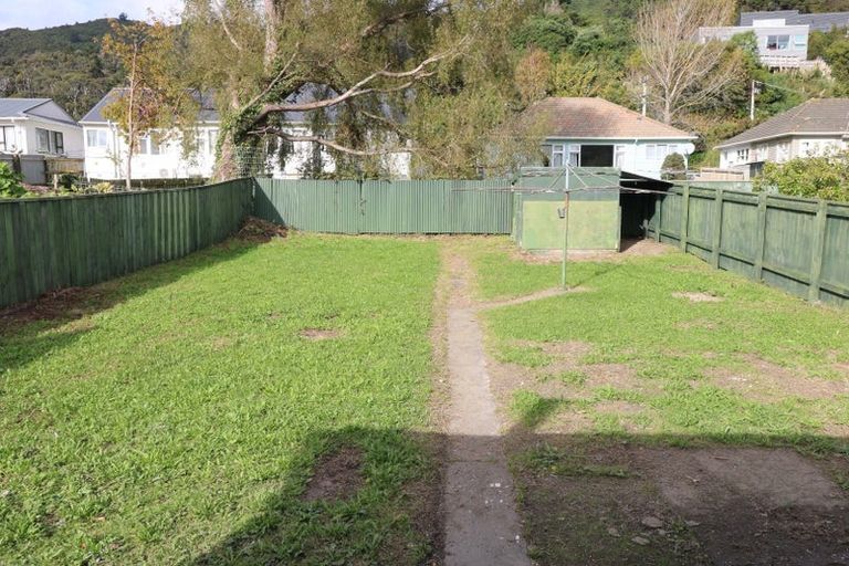 Photo of property in 13 Toomath Street, Naenae, Lower Hutt, 5011