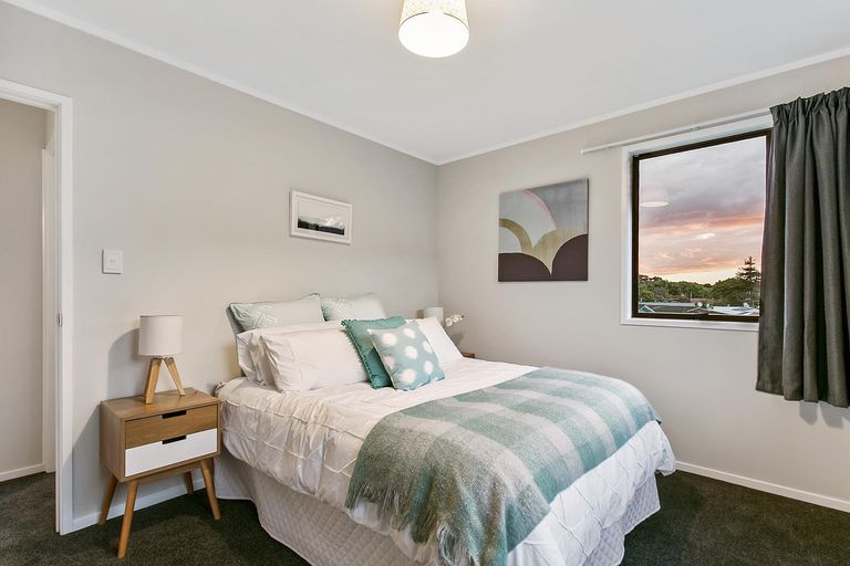 Photo of property in 7 Holborn Place, Papatoetoe, Auckland, 2025