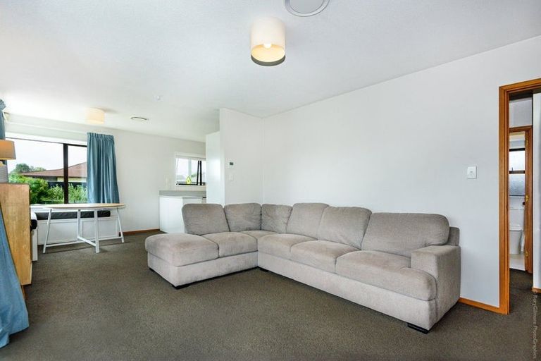 Photo of property in 85 Pacific Road, North New Brighton, Christchurch, 8083