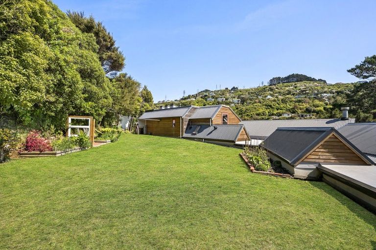 Photo of property in 188 Wadestown Road, Wadestown, Wellington, 6012