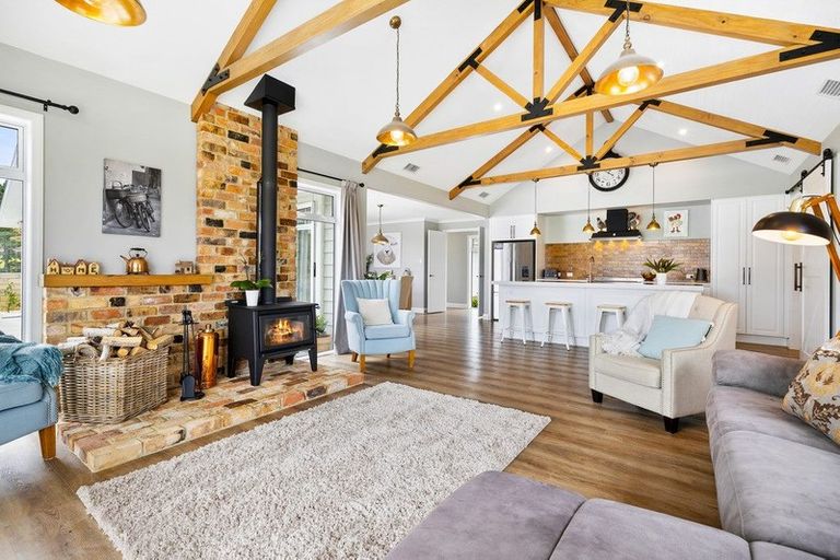 Photo of property in 261 Fletcher Road, Waimauku, 0881