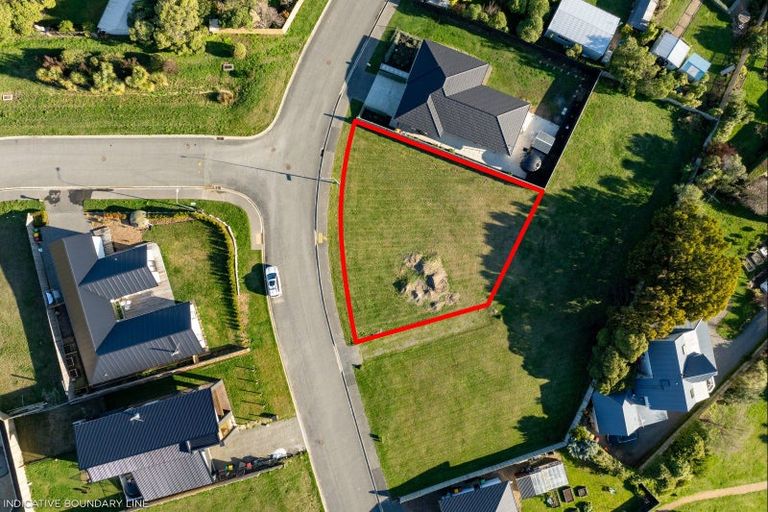 Photo of property in 22 Muriwai Drive, Diamond Harbour, 8971