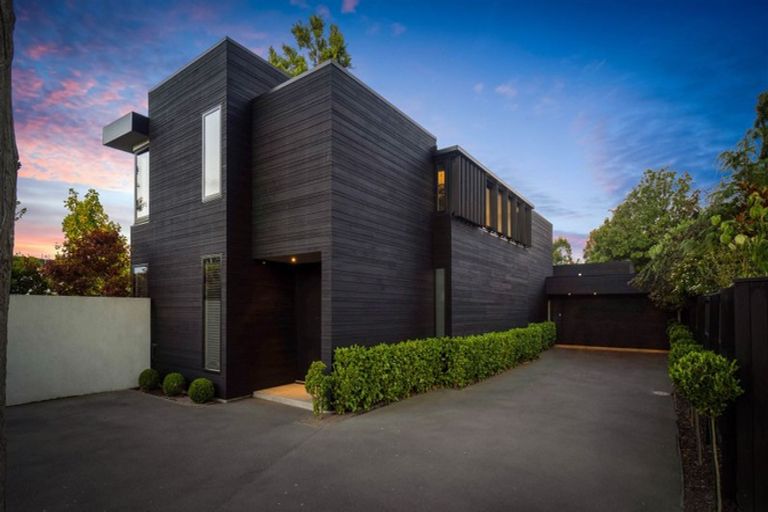 Photo of property in 24a Jacksons Road, Merivale, Christchurch, 8014