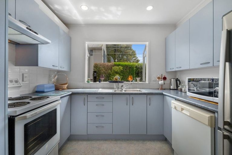 Photo of property in 7/485 Don Buck Road, Massey, Auckland, 0614