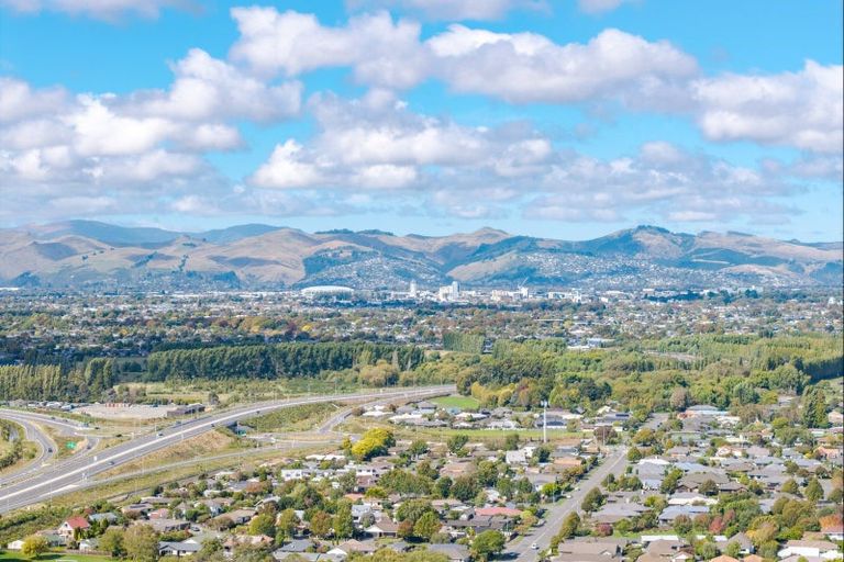 Photo of property in 73 Dunedin Street, Redwood, Christchurch, 8051