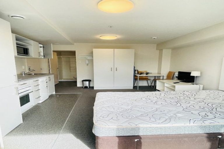 Photo of property in The Peak Apartments, 1001/170 Taranaki Street, Te Aro, Wellington, 6011