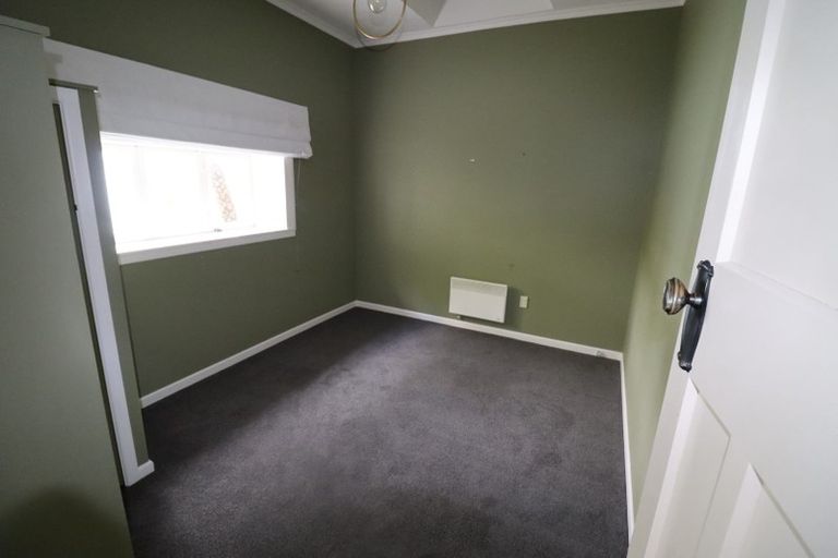 Photo of property in 211 The Parade, Island Bay, Wellington, 6023