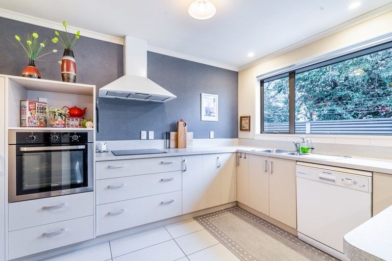 Photo of property in 96 Park Street, Winton, 9720