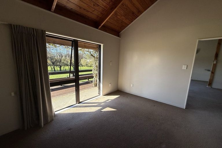 Photo of property in 6 Brigham Creek Road, Whenuapai, Auckland, 0618