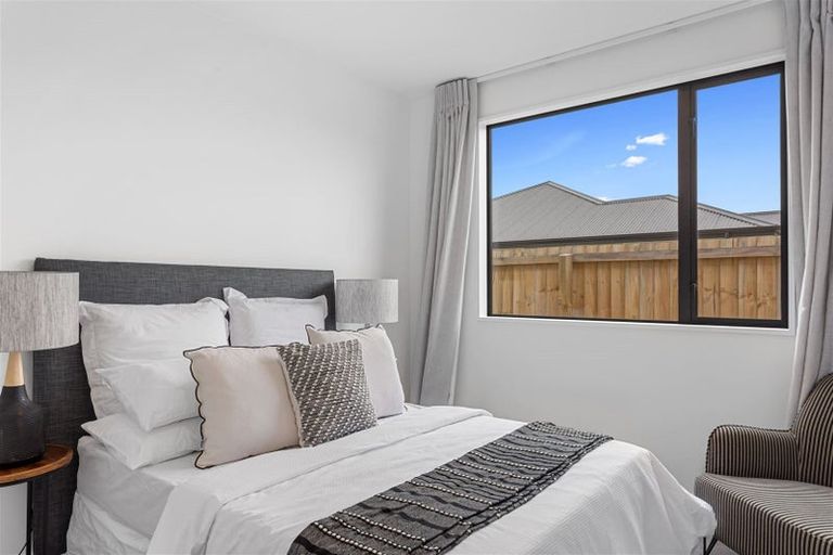 Photo of property in 22 Mcquillan Avenue, Woodend, 7610