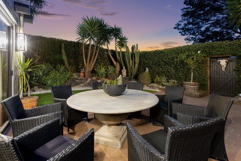 Photo of property in 42 Orange Lane, Bethlehem, Tauranga, 3110