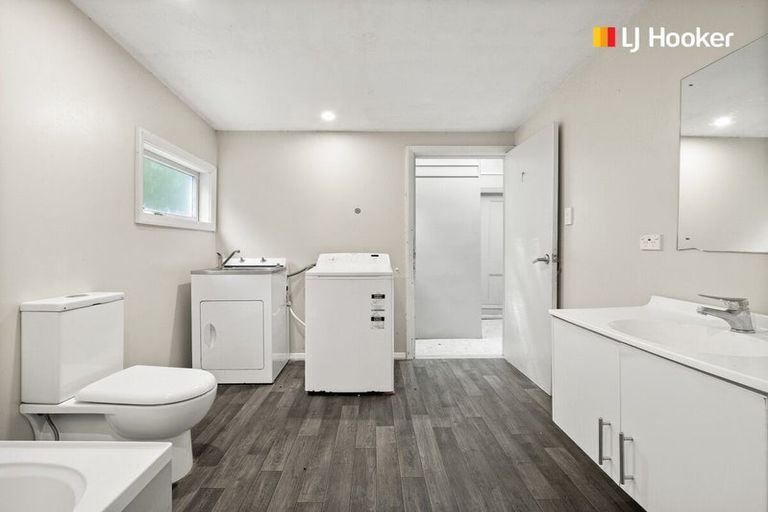 Photo of property in 76 South Road, The Glen, Dunedin, 9011