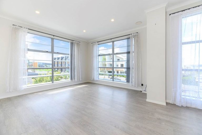 Photo of property in 1/4 Velma Road, Hillcrest, Auckland, 0627