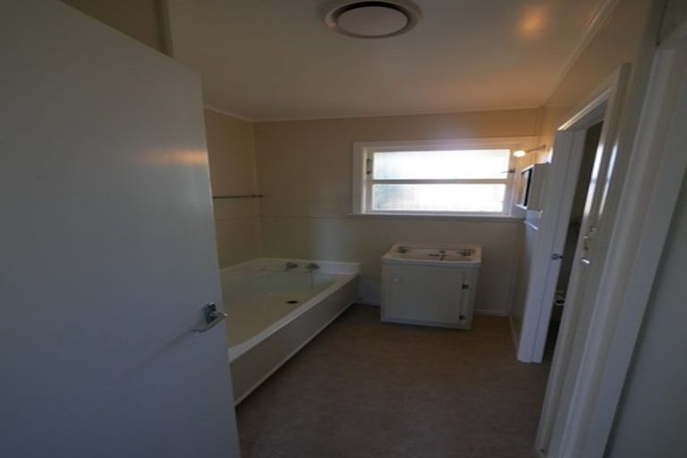 Photo of property in 86 Marne Road, Papakura, 2110