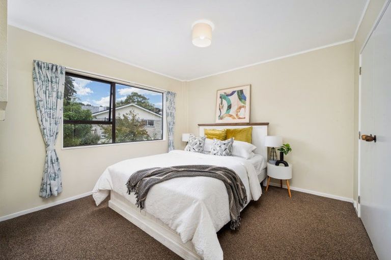 Photo of property in 1/15 Benygloe Place, Highland Park, Auckland, 2010