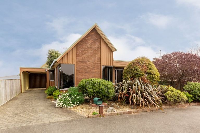 Photo of property in 2/4 Collingwood Street, The Wood, Nelson, 7010